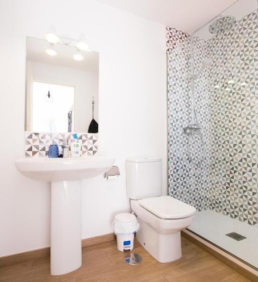 ルームシェアのワンベッド, Surfers Retreat