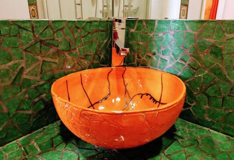 اتاق استاندارد, Hostal Artistic B&b