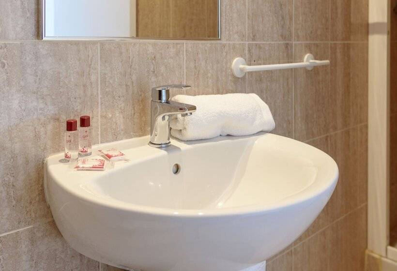 Номер Стандарт Трехместный, Hostal Boutique Beni