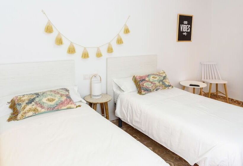 Номер Стандарт Трехместный, Hostal Boutique Beni