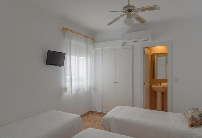 Номер Стандарт Трехместный, Hostal Boutique Beni