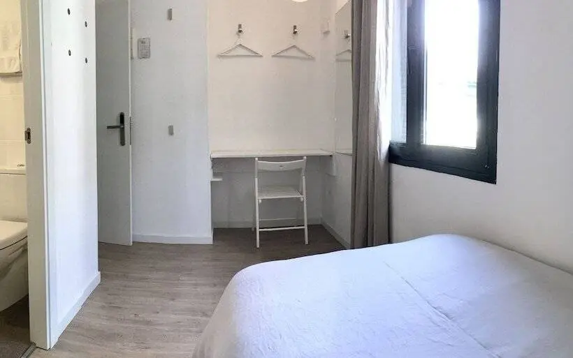 اتاق استاندارد یک نفره, Madridcito