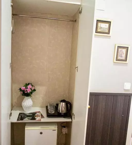 اتاق عادی اینتریور, New Go Inn