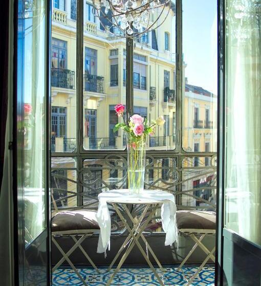 سوییت, Purple Dog Suites