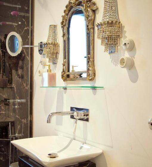 سوییت, Purple Dog Suites