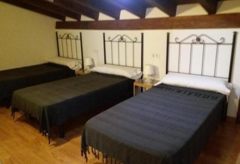 스탠다드 트리플 룸, La Casa De Mi Abuela