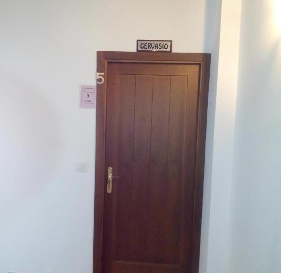 Quarto Triplo Estandar, La Casa De Mi Abuela