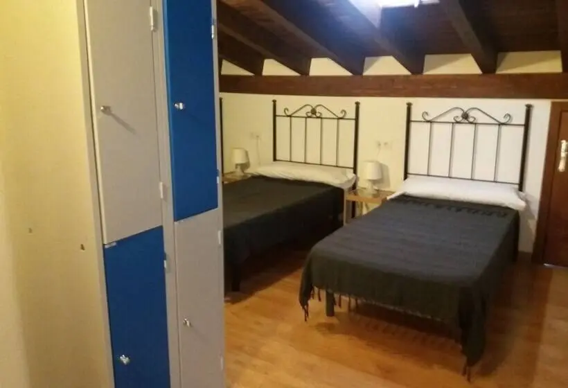 スタンダードトリプルルーム, La Casa De Mi Abuela