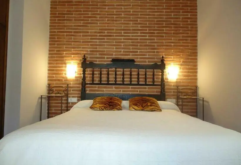 スーペリアースイート, Hostal Casa Laure Y Mª Jose