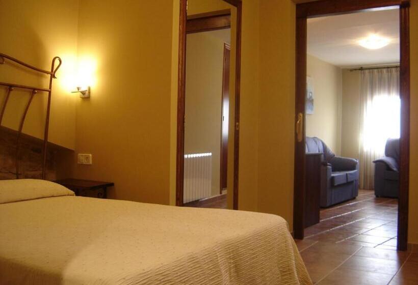 Júnior Suíte com Terraço, Hostal Casa Laure Y Mª Jose