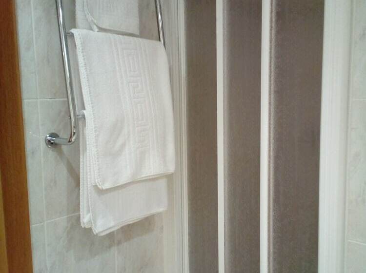 اتاق استاندارد, Hostal Lopez