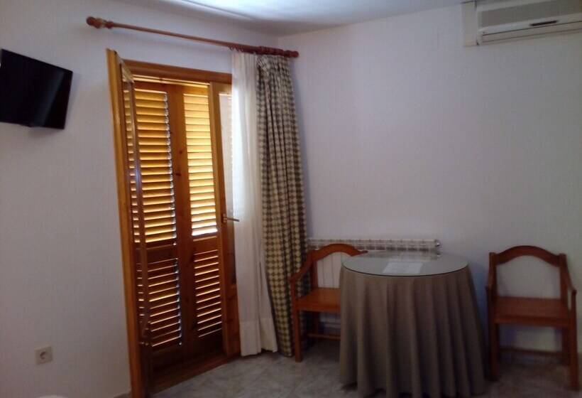 Номер Стандарт, Hostal Lopez