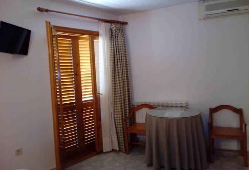 اتاق استاندارد, Hostal Lopez