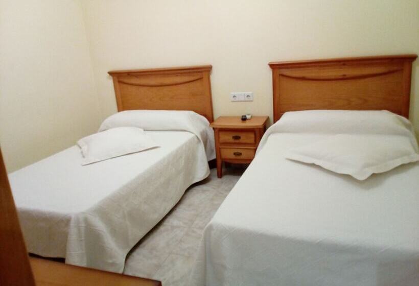 Номер Стандарт, Hostal Lopez