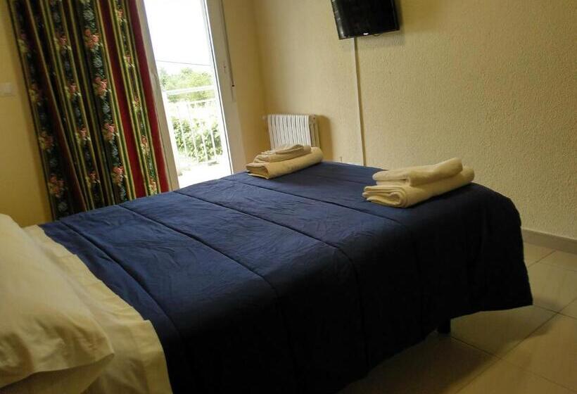 スタンダードルーム, Hostal Orly