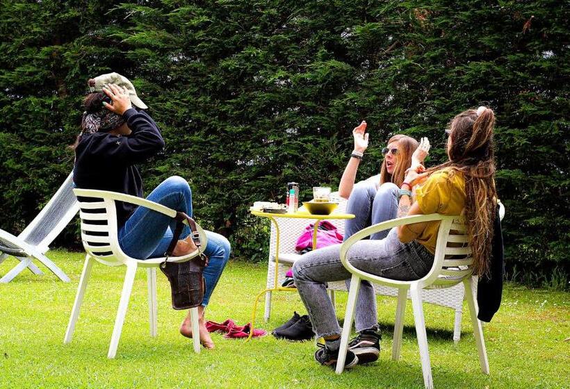 اتاق استاندارد سه نفره, La Wave Surf House