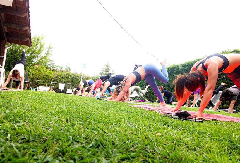 اتاق لوکس با بالکن, La Wave Surf House