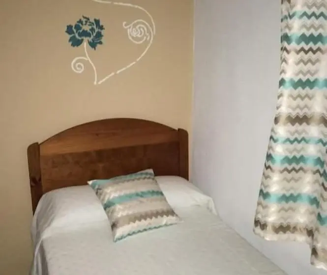 اتاق استاندارد یک نفره, Hostal Barbate
