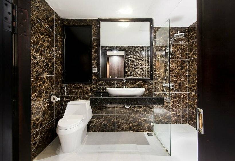 اتاق لوکس, Royal Quang Binh