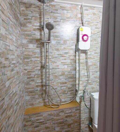 标准间, Soho Boutique