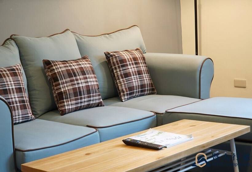 اتاق استاندارد چهار تخته, Ncnu Campus Inn暨大行旅