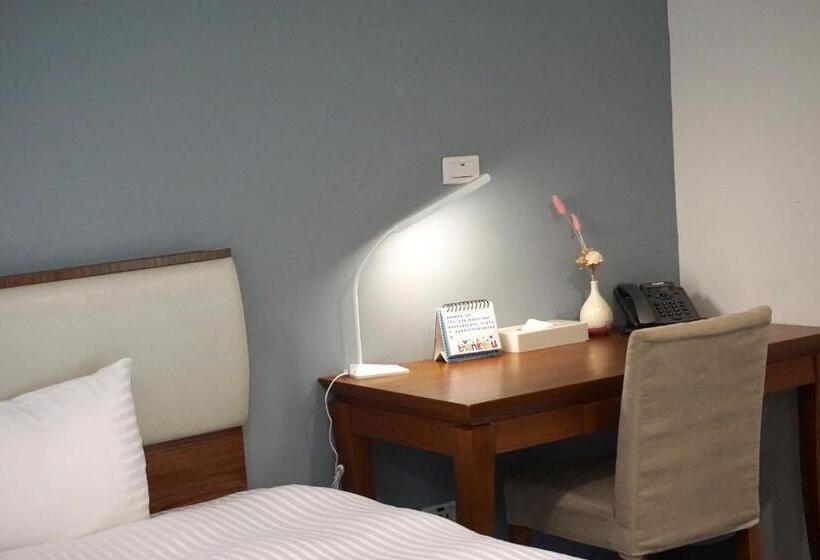 اتاق استاندارد چهار تخته, Ncnu Campus Inn暨大行旅