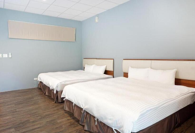 اتاق استاندارد چهار تخته, Ncnu Campus Inn暨大行旅