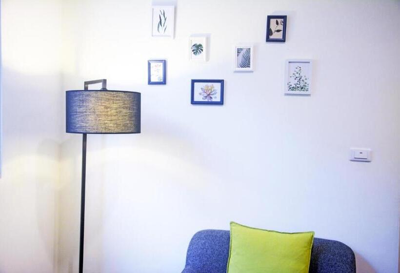 اتاق استاندارد سه نفره, Ncnu Campus Inn暨大行旅