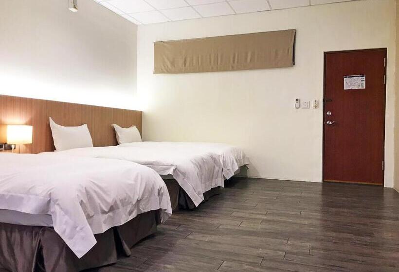 اتاق استاندارد سه نفره, Ncnu Campus Inn暨大行旅
