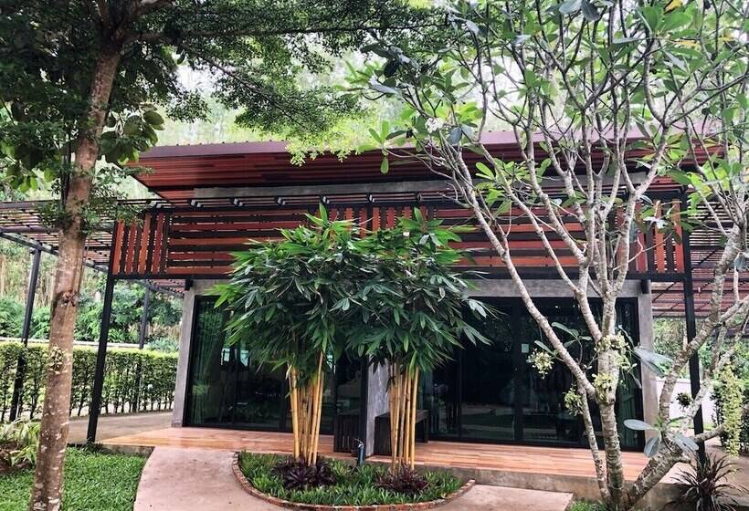 标准房带园景, Baan Suan Leelawadee Resort Nan