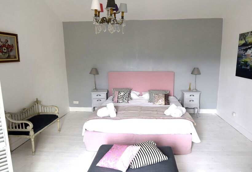 סוויטה משפחתית, Clos De La Fontaine