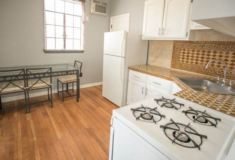 阁楼房, Broadlind