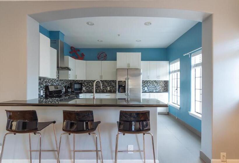 带2个卧室的套房, Broadlind