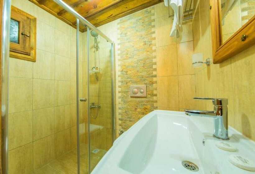 غرفة ديلوكس, Akbulut Konak