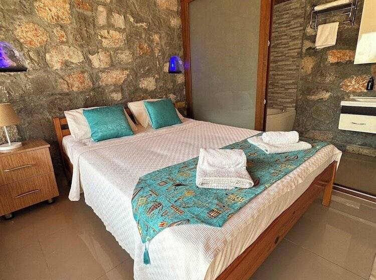 Quarto Estandar, Kabak Armes