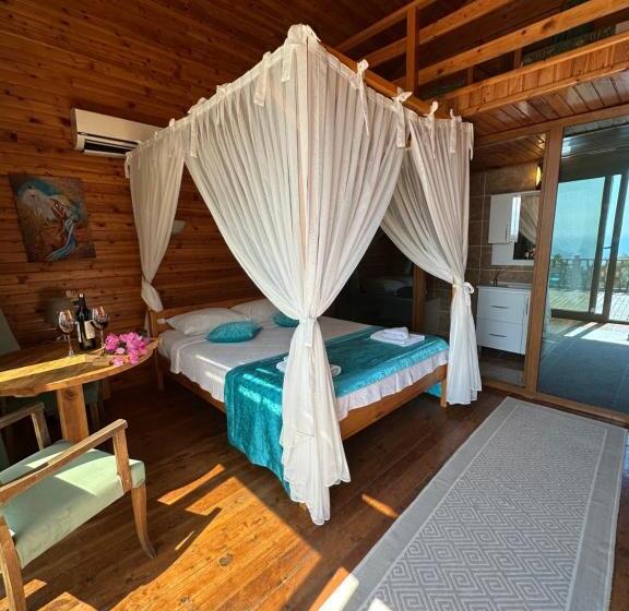 Bungalow Familiar, Kabak Armes