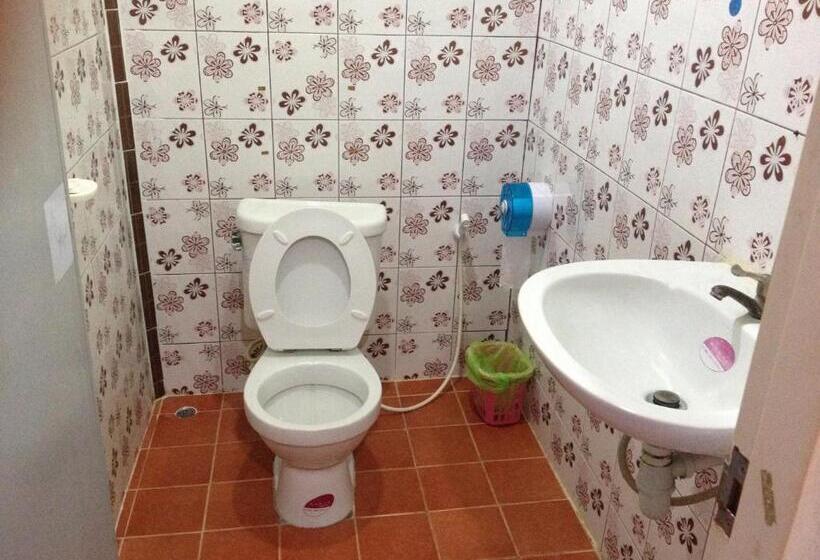 スタンダードトリプルルーム, Rc Guest House