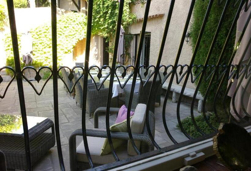 سوئیت 2 خوابه, Le Mas Du Chanoine