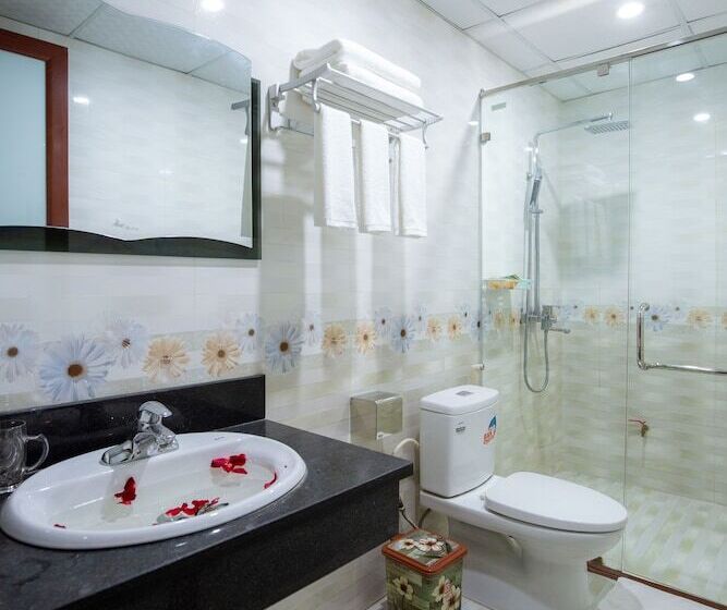 اتاق لوکس خانوادگی, Lys Homestay