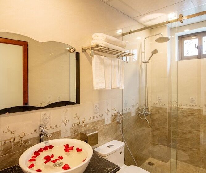 اتاق لوکس خانوادگی, Lys Homestay