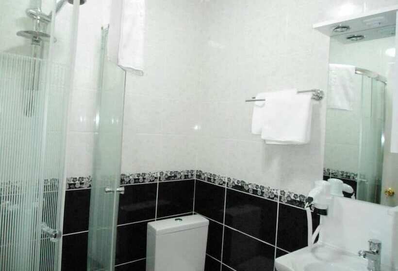 标准间, Yalı Butik