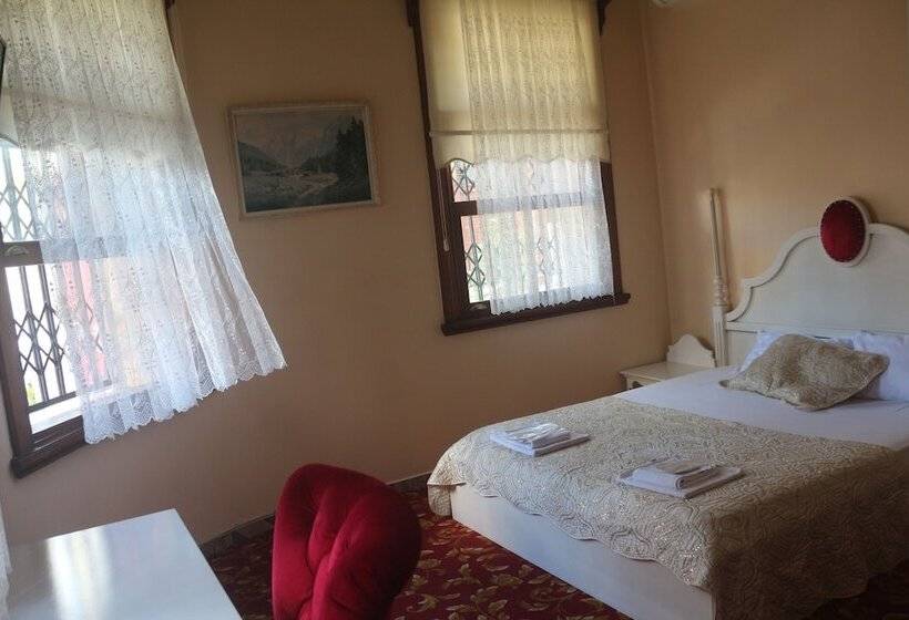 标准间, Yalı Butik