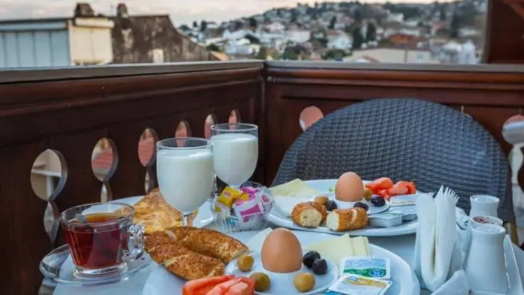 デラックスルーム, Yalı Butik