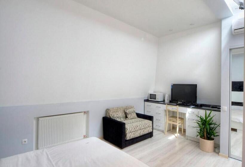 Standard Stúdió Szoba, Best Season Apart