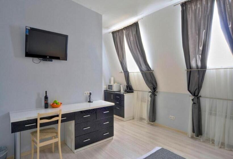 Standard Stúdió Szoba, Best Season Apart