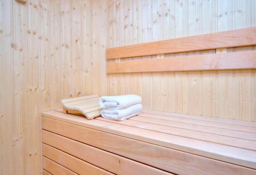 Standard Stúdió Szoba, Best Season Apart