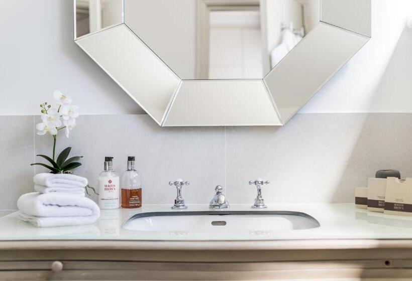 آپارتمان سلطنتی 1 خوابه, Buckingham & Lloyds