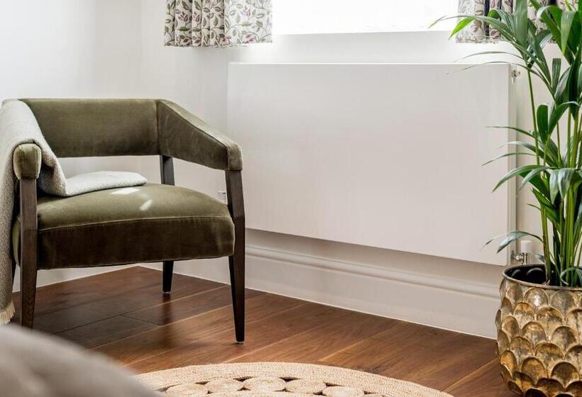 آپارتمان 1 خوابه با تراس, Buckingham & Lloyds