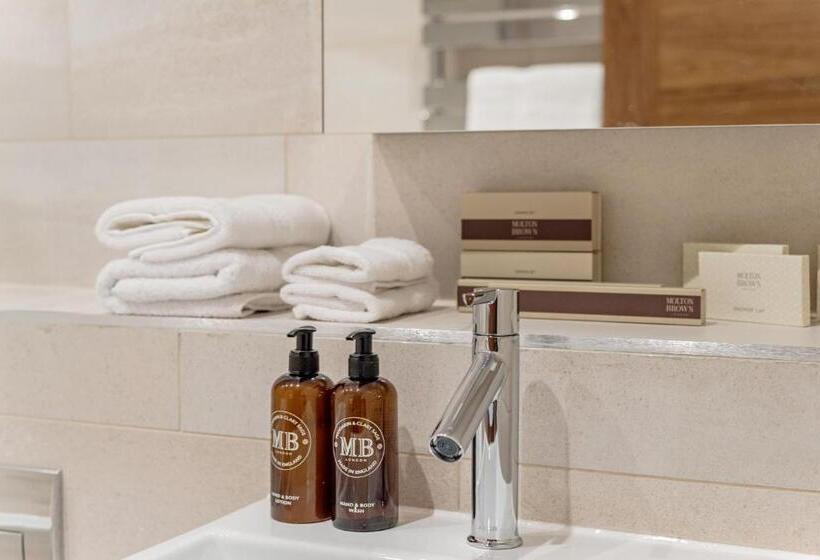 آپارتمان 1 خوابه با تراس, Buckingham & Lloyds