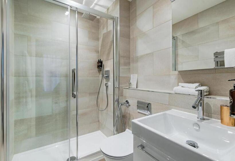 آپارتمان 1 خوابه با تراس, Buckingham & Lloyds